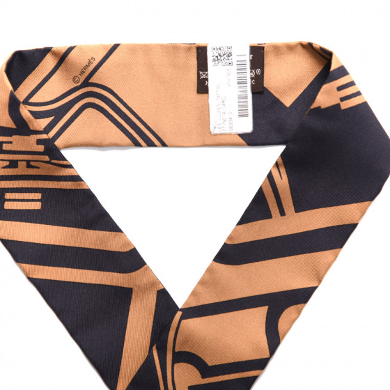 HERMES Silk Les Coupes Tattoo Twilly Black Camel 561386