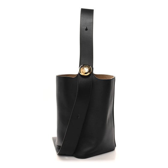 LOEWE Smooth Calfskin Medium Pebble Bucket Bag Black 1648122