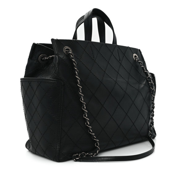 CHANEL Calfskin CC Pocket Tote Black 1664667 | FASHIONPHILE