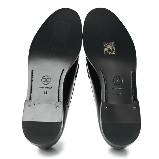 CHANEL ブラック エナメル サイズ36 1/2 CHANEL Shiny Calfskin CC Moccasin Loafers 36 Black 1663554