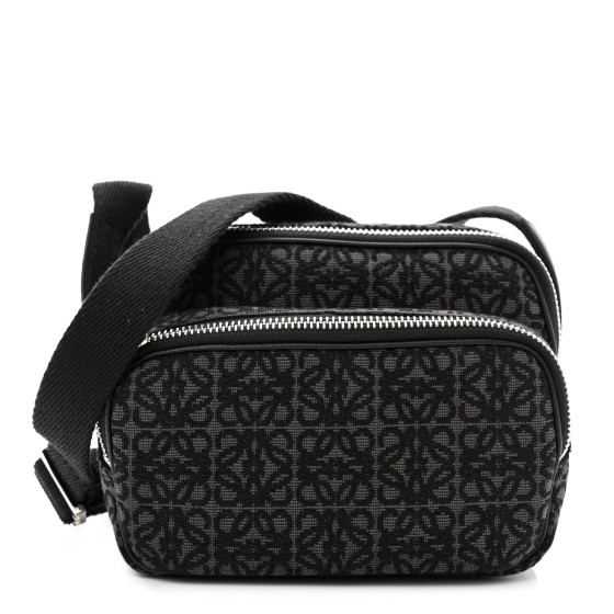 7/19値下げ‼︎LOEWE MINI CAMERA BAG ANAGRA 7/19値下げ‼︎LOEWE MINI CAMERA BAG ANAGRA - メルカリ