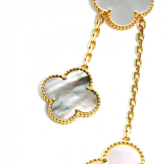 Nymphs onyx yellow goldネックレス ウェーブ グレーフレッシュウォーターパール ネックレス｜MIZUKI