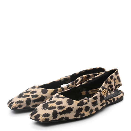 【新品箱付】Christian Dior MIZZA レオパード柄 パンプス Christian Dior - DIOR ディオールノベルティMIZZA ミッツァ