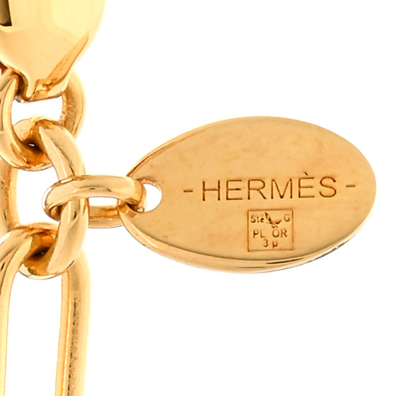 HERMES Swift Small Heritage Equestre Pendant Necklace Mauve