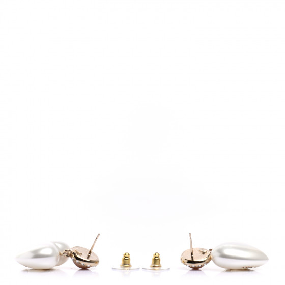 【心躍る瞬間】【CHANEL】Pendant Earrings l Resin CHANEL Pearl Resin Crystal CC Heart Drop Earrings Pink Gold