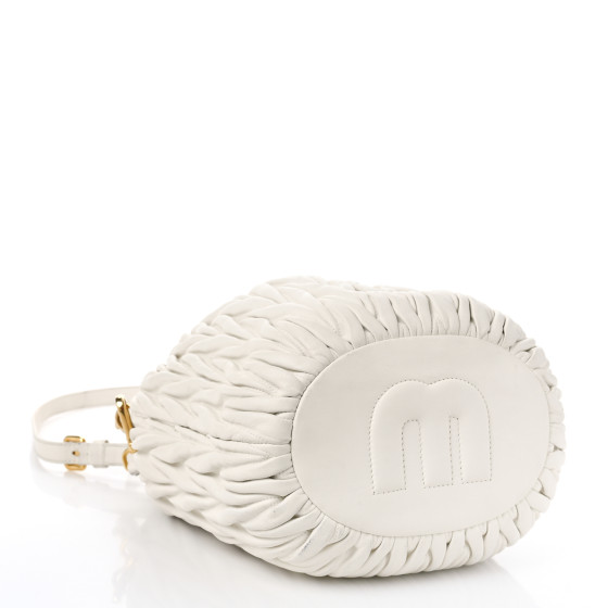 【Miu Miu】Matelasse Nappa Leather Bucket Bag White MIU MIU Nappa Matelasse Small Bucket Bag White 1269778