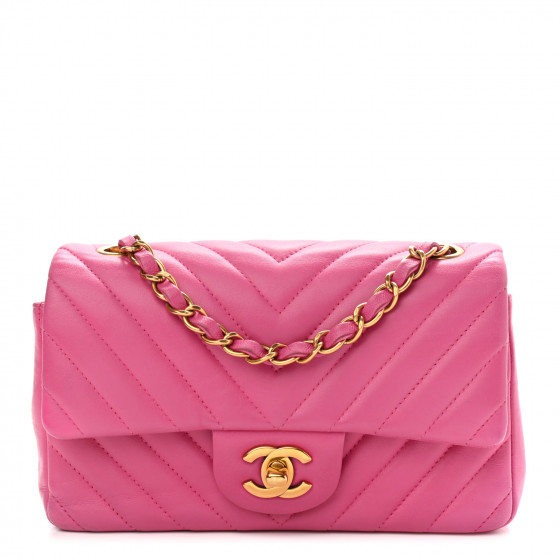 ミニ　シャネル CHANEL Caviar Chevron Quilted Mini Rectangular Flap Light