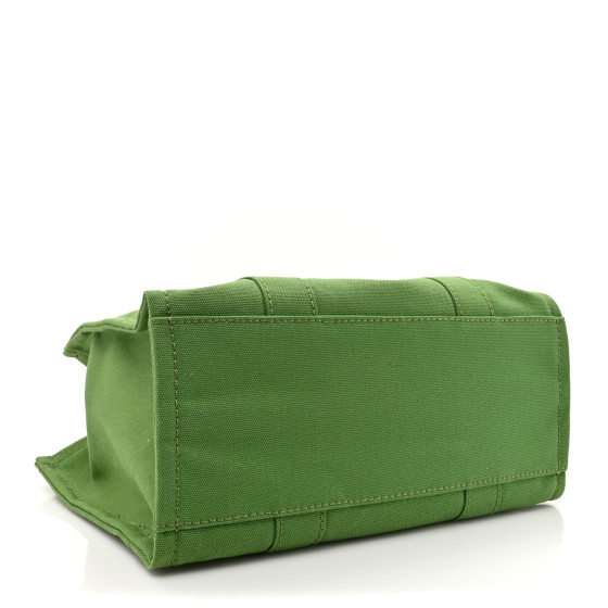 【関税込み】The Medium Tote - Marc Jacobs - Cotton - Green MARC JACOBS Cotton Canvas Medium The Traveler Tote Bag Aloe