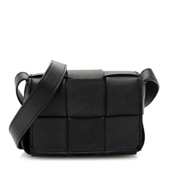 ショルダーバッグ Bottega Veneta Cassette Mini Crossbody Bag In Maxi Intreccia BOTTEGA VENETA Lambskin Maxi Intrecciato Extra Mini Cassette