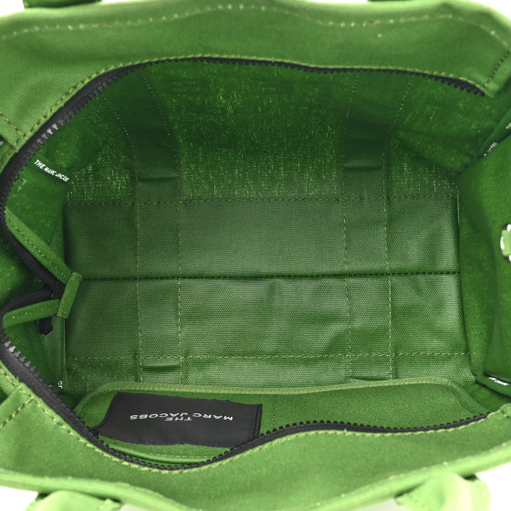 【関税込み】The Medium Tote - Marc Jacobs - Cotton - Green MARC JACOBS Cotton Canvas Medium The Traveler Tote Bag Aloe