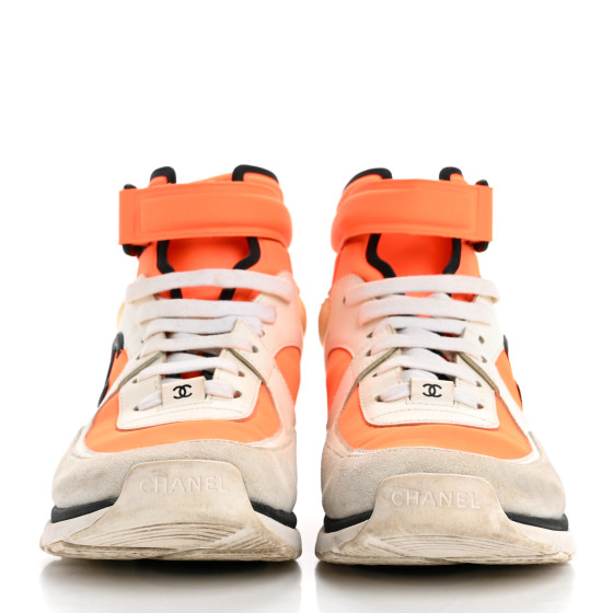 CHANEL オレンジネイビーハイヒール Chanel Women Interlocking CC Orange White High Top Sneakers