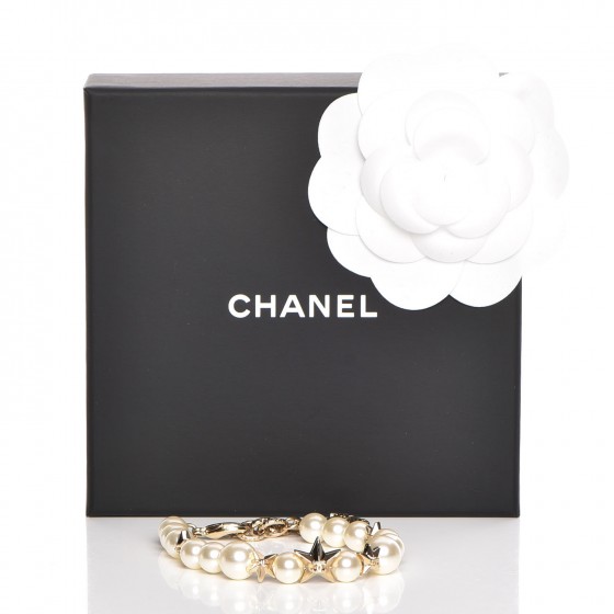 CHANEL Pearl Star CC Bracelet Gold 231166 | FASHIONPHILE
