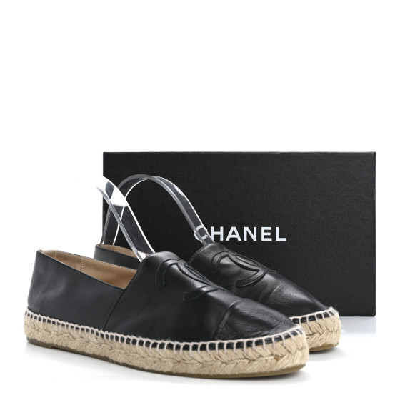 フラットで歩きやすい♪【CHANEL】Espadrilles Espadrilles - Lambskin, beige & black — Fashion | CHANEL