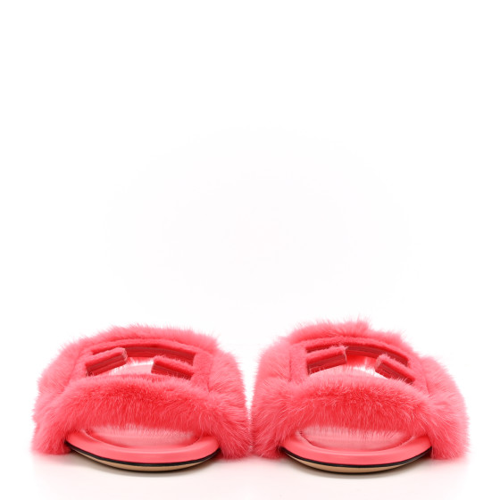FENDI ミンクサンダル　37 FENDI Mink FF Baguette Slide Sandals 37 Kissed 1374594