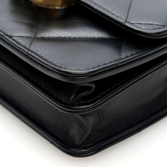 CHANEL 
イルミネイティングブラッシュパウダー 151.788 CHANEL Lace Patchwork Mini Chanel 22 Multicolor 1404755