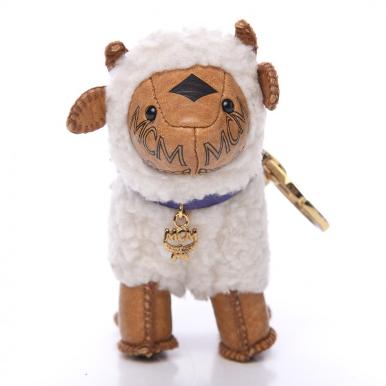 [MCM]★韓国人気★VISETOS WOOL DUCK CHARM Small Dachshund MCM Park Doll in Visetos Cognac | MCM ®US