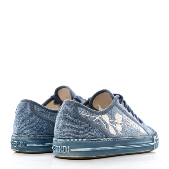 FENDI Domino ドミノ デニム フローラル刺繍 スニーカー Fendi Domino Frayed Denim Sneakers | Saks Fifth Avenue