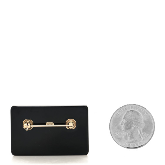 CHANEL カセットテープ　ブローチ CHANEL カセットテープ ブローチ - メルカリ