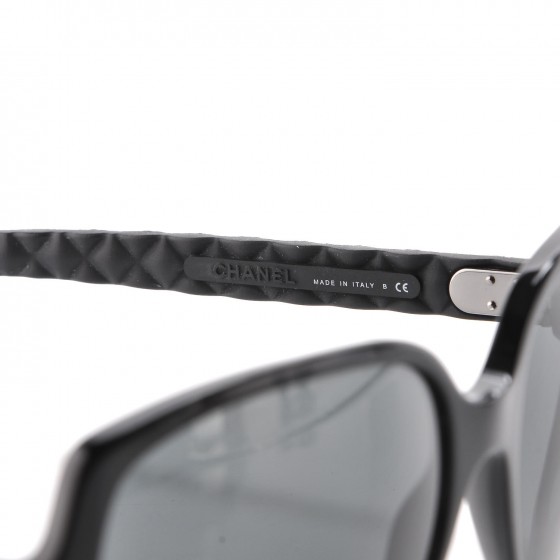 シャネル 
CCクリーム 21
プードゥル ユニヴェルセル リーブル N 20 CHANEL Acetate Quilted Polarized Butterfly CC Sunglasses
