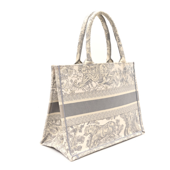 トートバッグ Dioriviera Dior Book Tote Toile de Jouy Sauvage bag Medium Medium Dior Book Tote White and Navy Blue Toile de Jouy