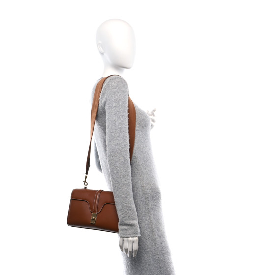 CELINE☆24FW ティーン ソフト16 セーズ クロスバッグ BROWN Celine Soft 16 Bag Teen Tan in Smooth Calfskin Leather with