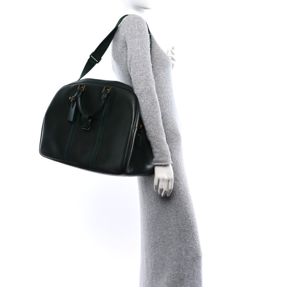 バッグ Louis Vuitton Taiga Kendall 2-Way Bag Louis Vuitton Taiga Kendall Travel Luggage ○ Labellov