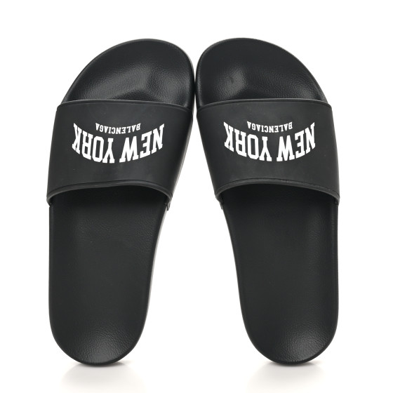 サンダル BALENCIAGA Rubber pool slide sandals Balenciaga Pool Slide Sandals | Neiman Marcus
