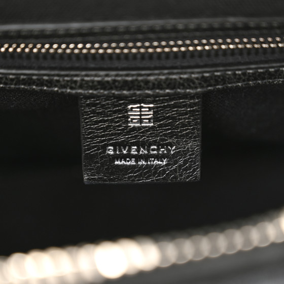 【送料&関税込】Givenchy Black Denim Medium 4g Soft Handbag BB50QPB1LS001-03-07.jpg?