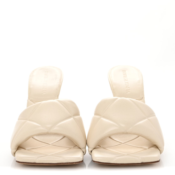 ★BOTTEGA VENETA★Plat Mule Sea Salt BOTTEGA VENETA Nappa Quilted Rubber Lido Mule Sandals 37 Sea