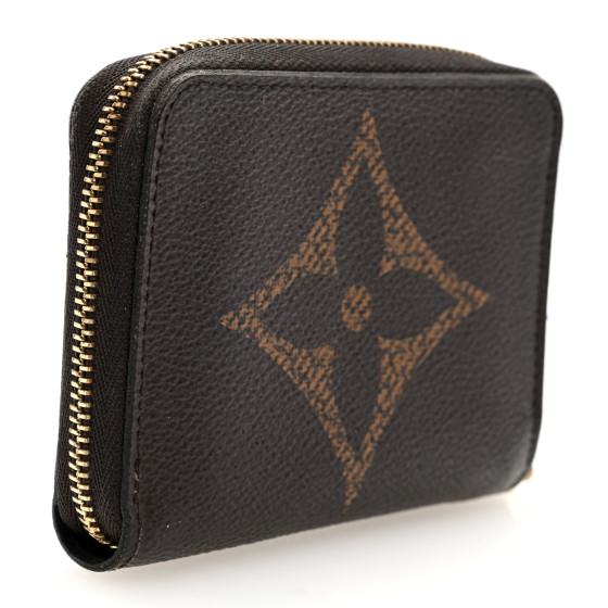 LOUIS VUITTON Monogram Giant Zippy Coin Purse 1679788