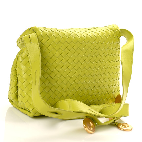 ■BOTTEGA VENETA■ Classic Intrecciato Crossbody Kiwi 651938 BOTTEGA VENETA Lambskin Maxi Intrecciato Cassette Crossbody
