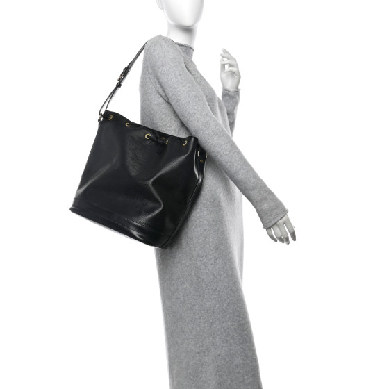 LOUIS VUITTON Epi Noe Black 1669302 | FASHIONPHILE