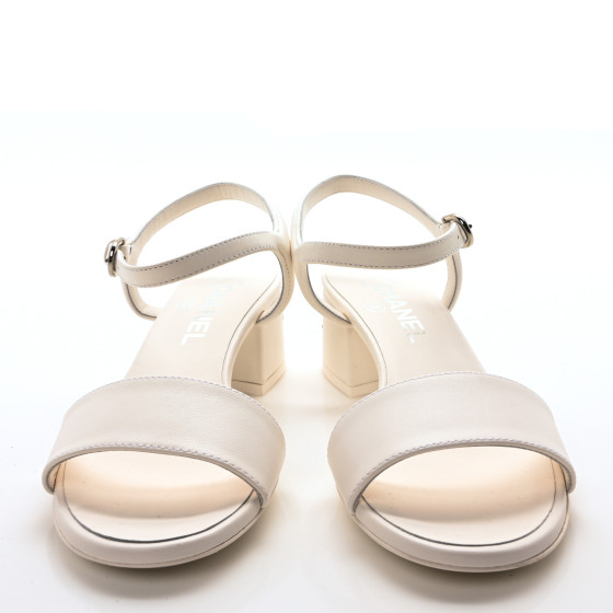 CHANEL ミュール 36 ホワイト CHANEL Calfskin Quilted Wedge Logo Sandals 36 White 1308023