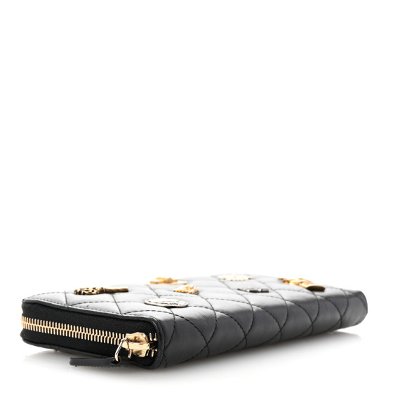 アンナ CHANEL Aged Calfskin Quilted Lucky Charms 2.55 Reissue Zip