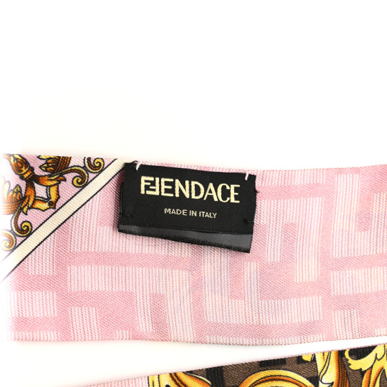スカーフ Fendi Mauve Rose Silk Foulard FENDI X VERSACE Silk FF Baroque Fendace Wrappy Scarf Rosa