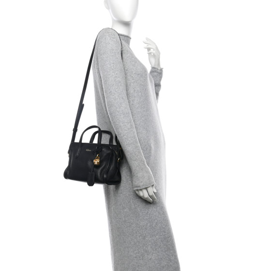 ☆美品・保存袋付☆Alexander McQueen スカルミニパドロックジップ ☆美品・保存袋付☆Alexander McQueen スカルミニパドロック