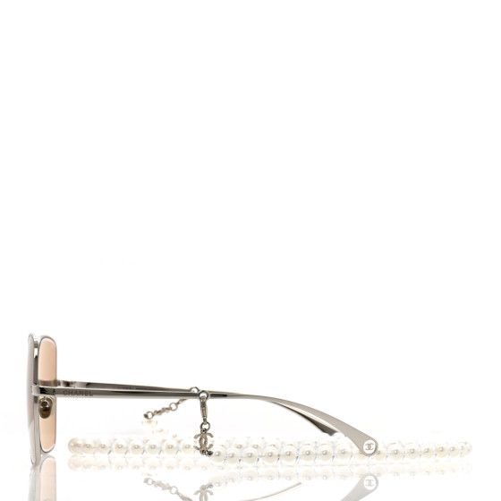 CHANEL Butterfly Removable Pearl Chain Sunglasses 4262
