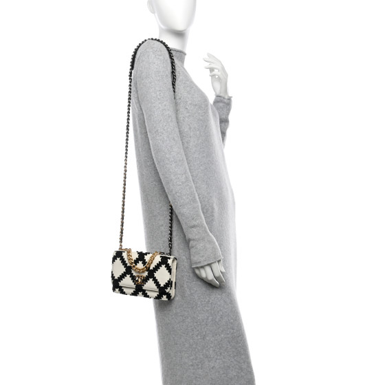 CHANEL■19 WOC トート クロスバッグ CHANEL19 CC WOC Quilted Leather Wallet On Chain Crossbody