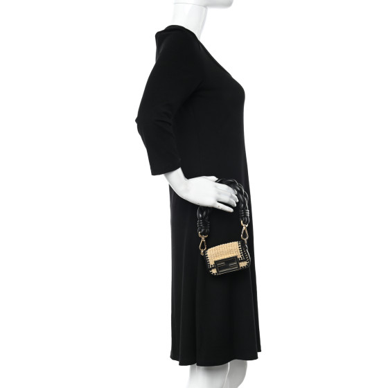 OUTLET【FENDI】BLACK☆ロゴ Maxi Handle Nano チャームバッグ OUTLET【FENDI】BLACK☆ロゴ Maxi Handle Nano チャームバッグ