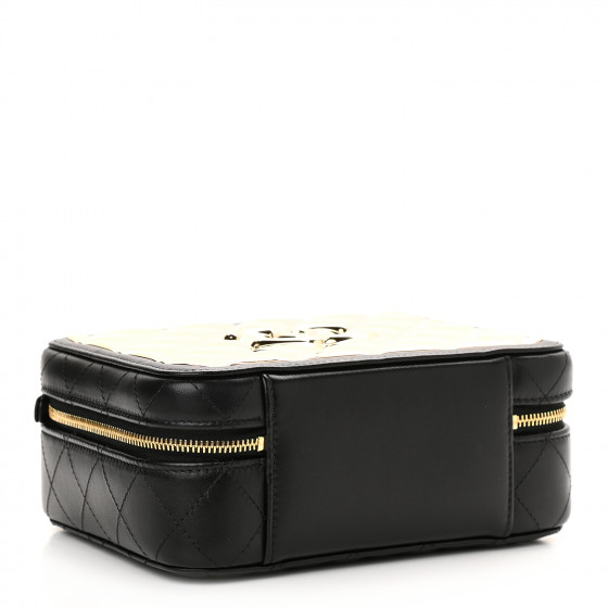 CHANEL Lambskin Metal Quilted Golden Plate Vanity Case Black