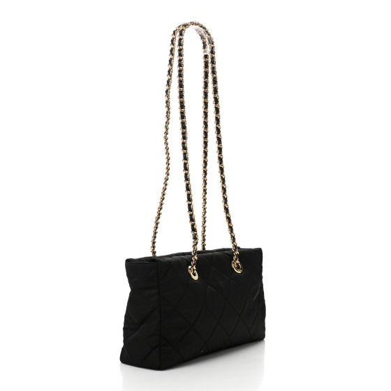 PRADA Re-Nylon Impuntu Quilted Re-Edition 1995 Chaine Medium
