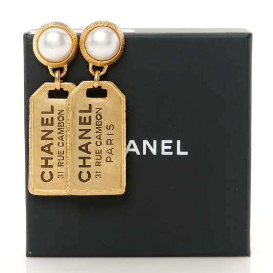 CHANEL Pearl CC Tags Drop Earrings Gold 1632862 | FASHIONPHILE