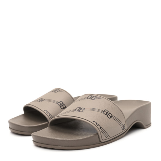 【BALENCIAGA】ミュール SLIDE Balenciaga Pool Slide Sandals | Saks Fifth Avenue