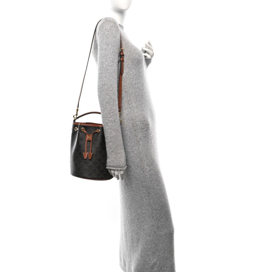 セリーヌ Celine Clara Bucket Bag Women's Clara bag in Triomphe canvas and calfskin | CELINE | 24S