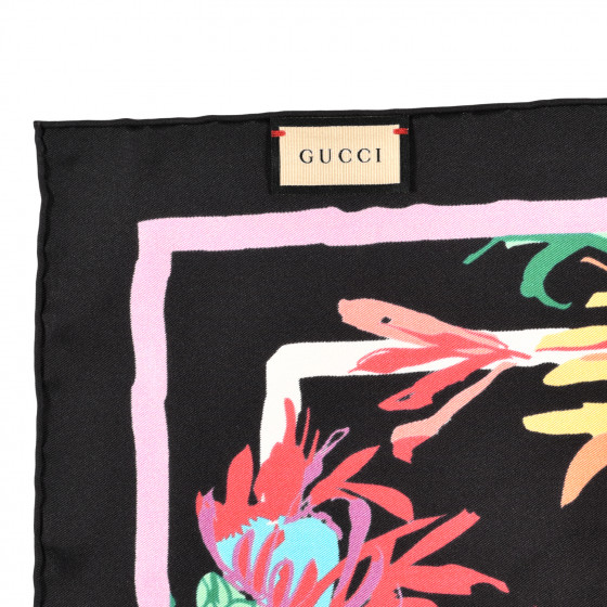 累積売上総額第１位【GUCCI★グッチ】KEN SCOTT PRINT SCARF Ken Scott print silk neck bow in White Purple Silk | GUCCI® SI