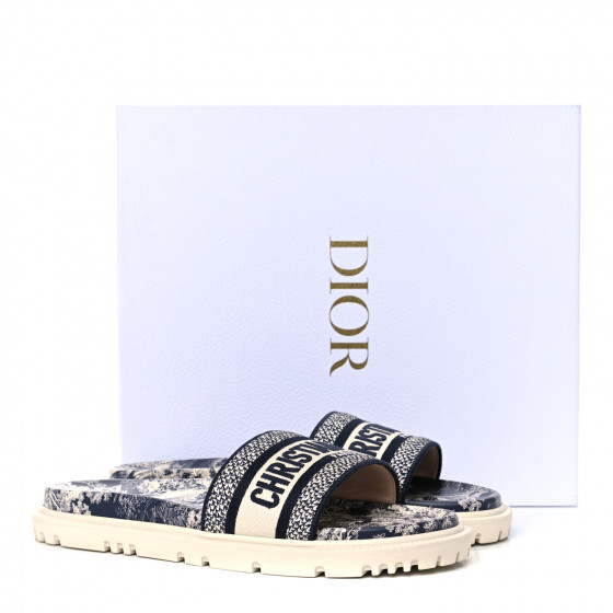 【Dior】 要在庫確認 トワル ド ジュイ ソレイユ バイザー 210.jpg