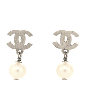 CHANEL Pearl Quilted CC Drop Earrings Silver