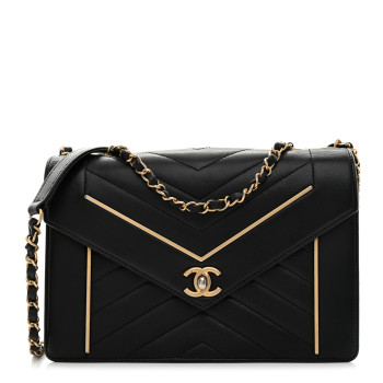 CHANEL Lambskin Reversed Chevron Quilted Flap Black