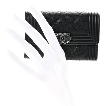CHANEL Caviar Quilted Boy Flap Card Holder Black