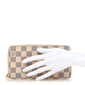 LOUIS VUITTON Damier Azur Zippy Wallet